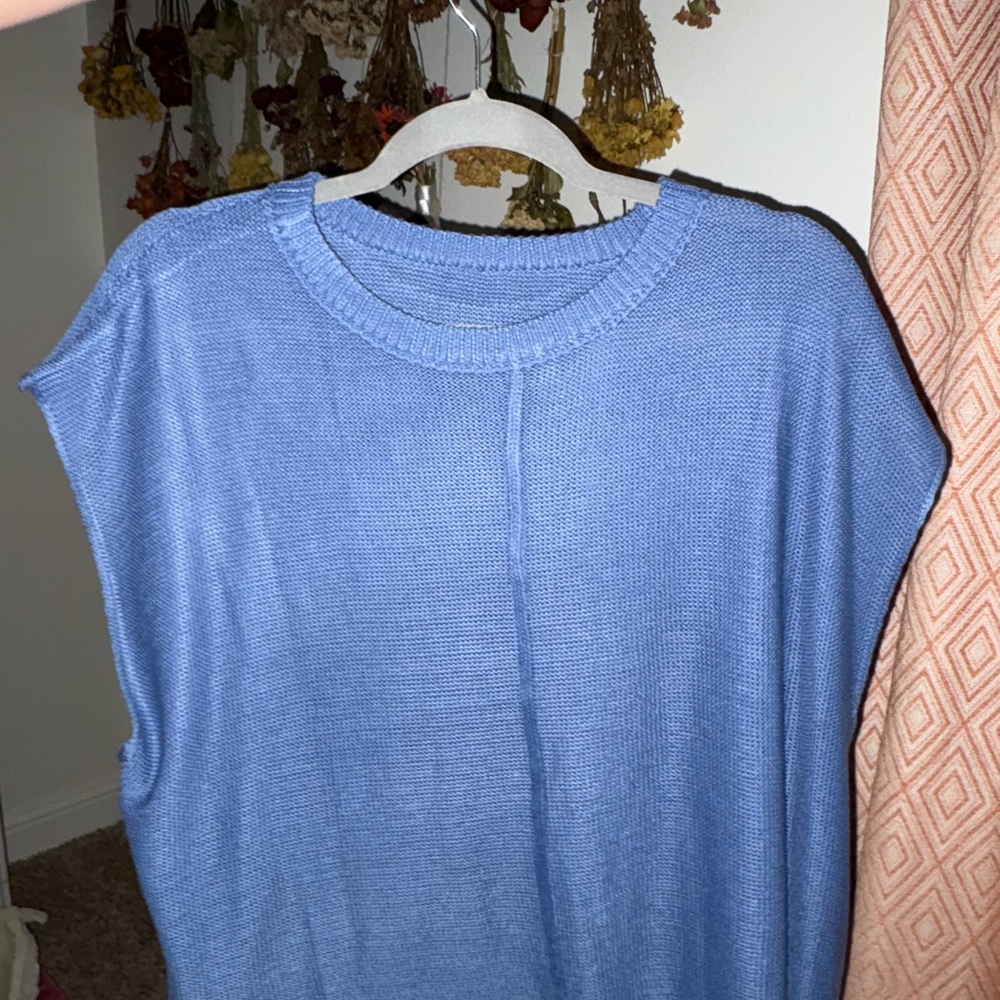 SHEIN Blue Sleeveless Muscle Tee Blouse
